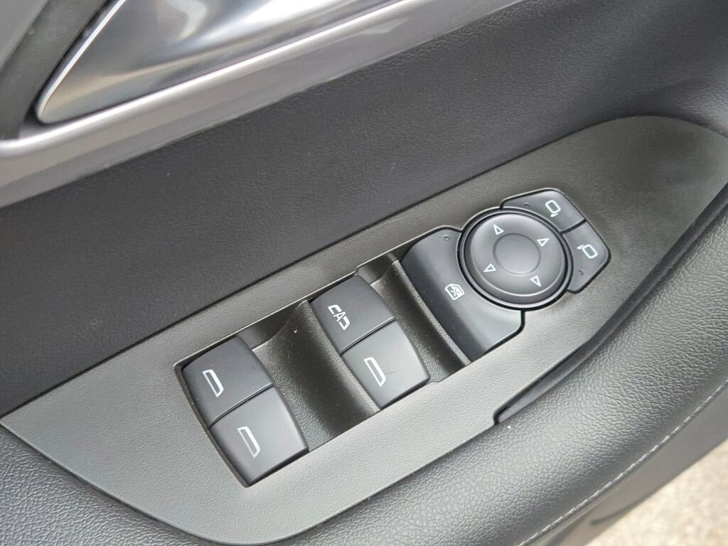 Used 2023 Chevrolet Blazer LT w/ Driver Confidence Package image 23