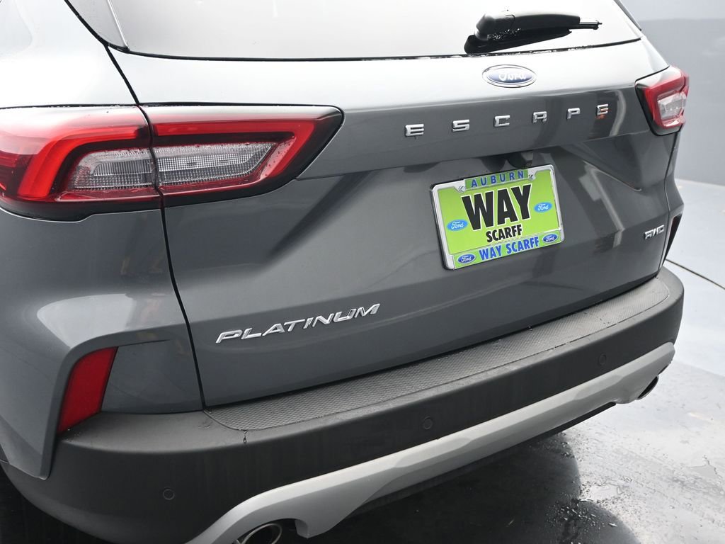 Used 2024 Ford Escape Platinum image 9