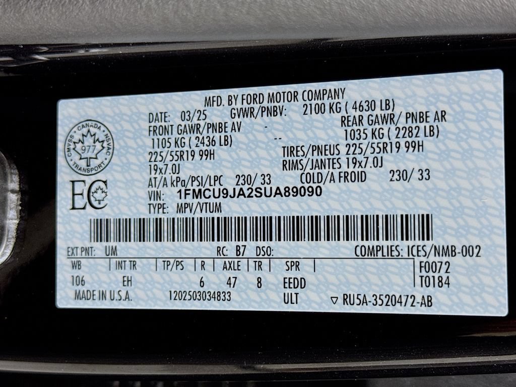 Used 2025 Ford Escape Platinum AWD/4WD image 37