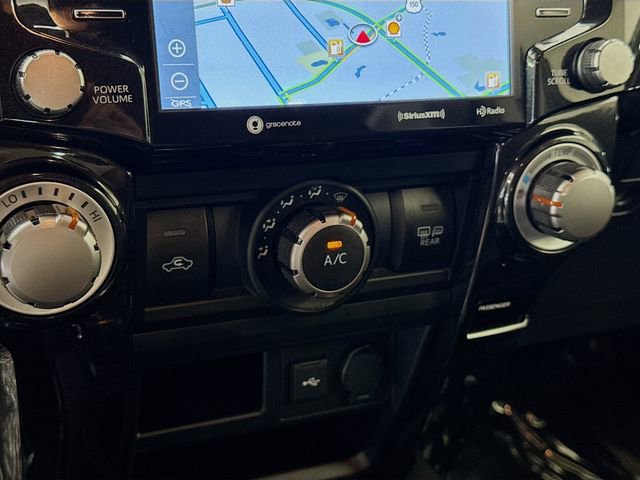 Used 2024 Toyota 4Runner TRD Off-Road Premium image 16