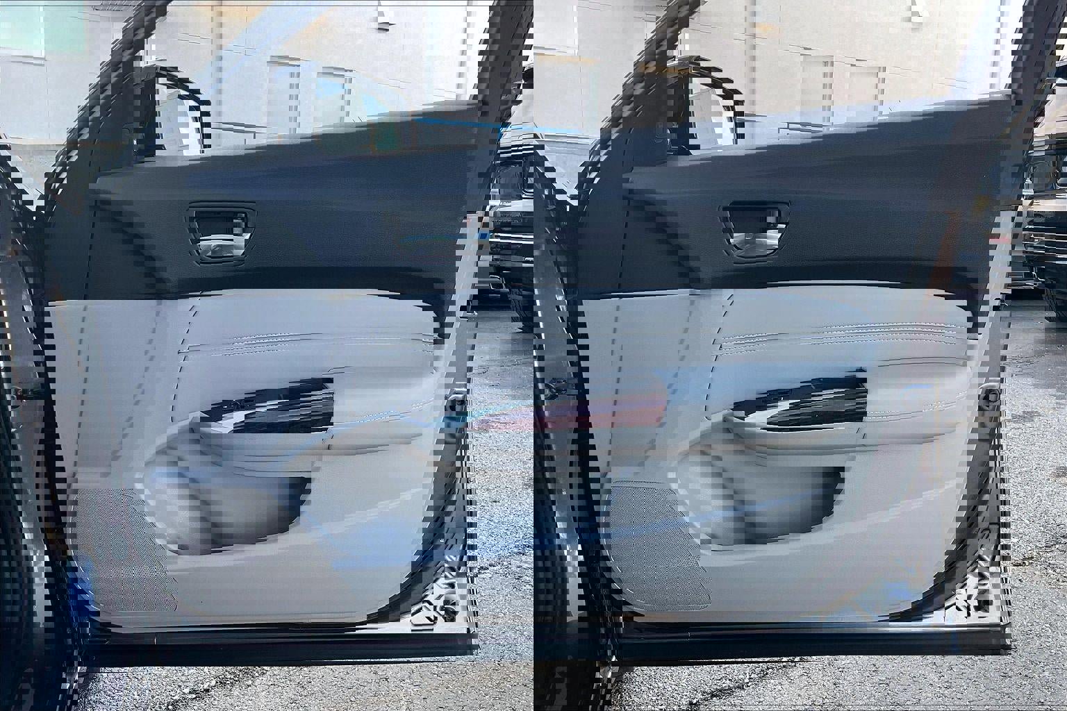 Used 2017 Acura TLX V6 w/ Technology Package FWD image 26