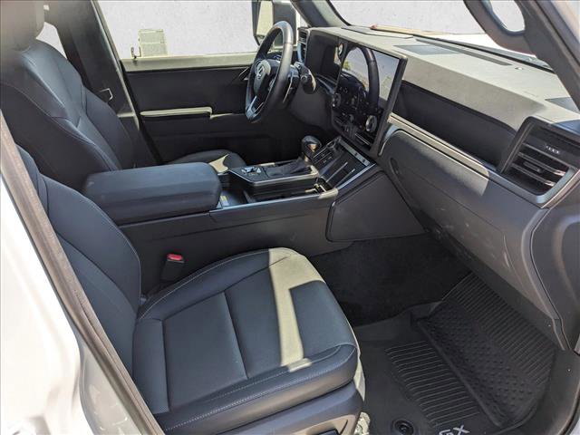 Used 2024 Lexus GX 550 w/ Cold Area Package AWD/4WD image 20