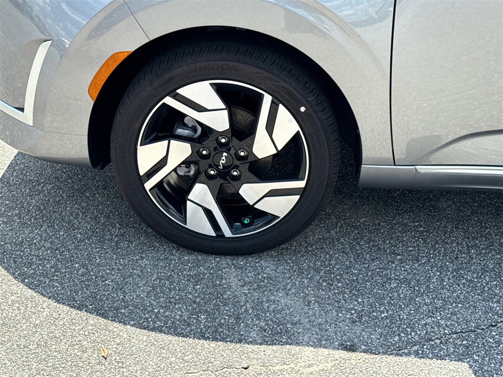 New 2025 Kia Soul GT-Line image 11
