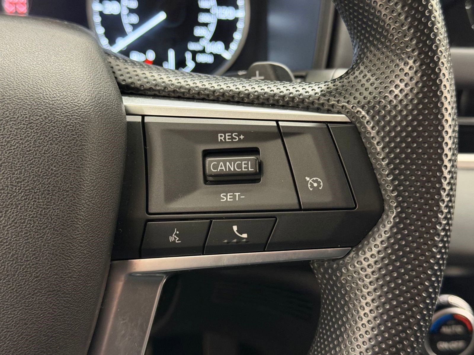 Used 2025 Mitsubishi Outlander ES image 24