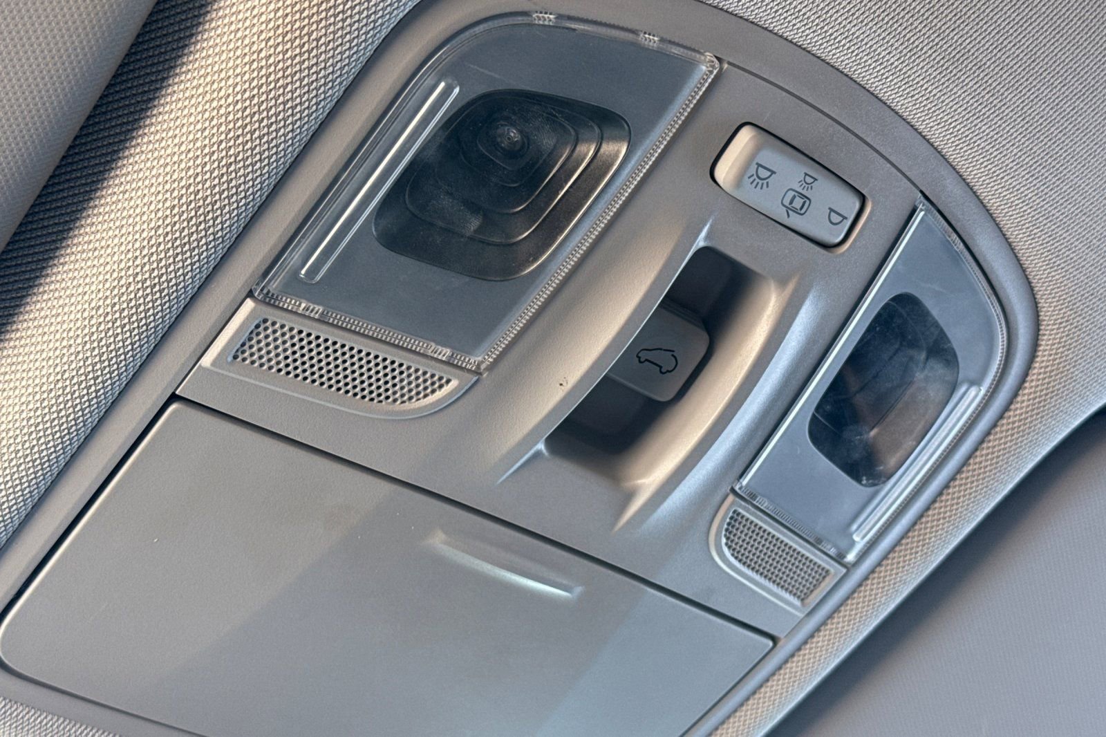 Used 2022 Hyundai Kona Limited image 22