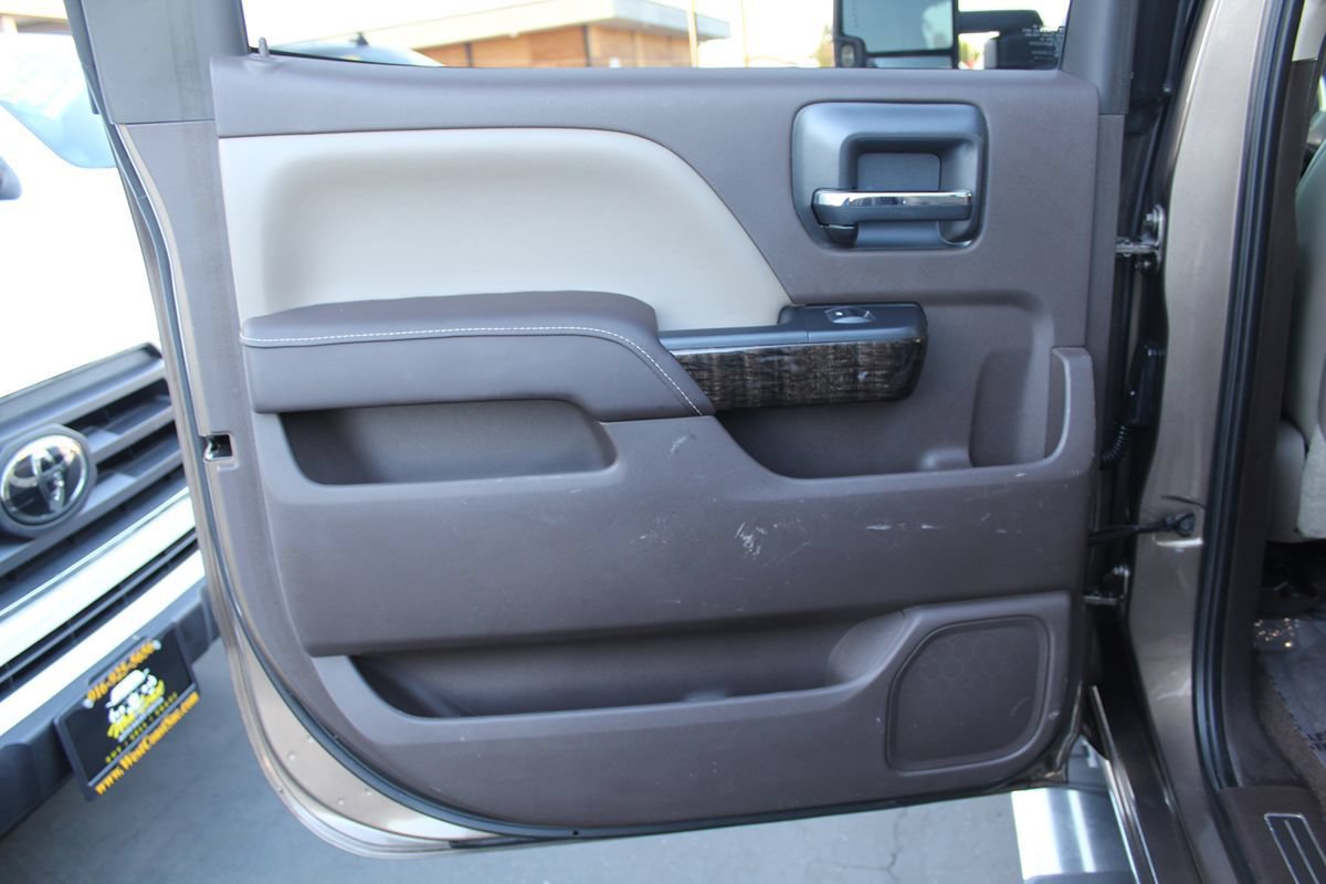 Used 2015 GMC Sierra 3500 Denali w/ Duramax Plus Package AWD/4WD image 25