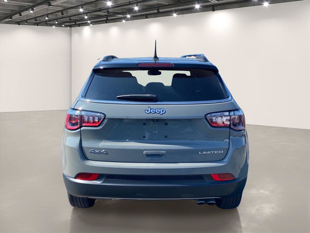 Used 2022 Jeep Compass Limited AWD/4WD image 6