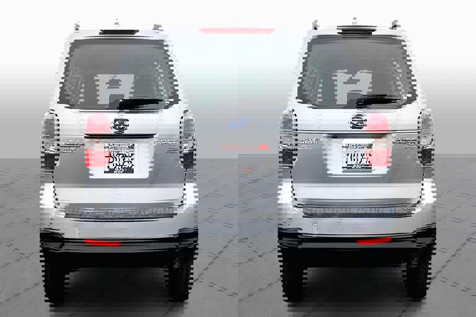 Used 2016 Subaru Forester 2.5i w/ Alloy Wheel Package image 4