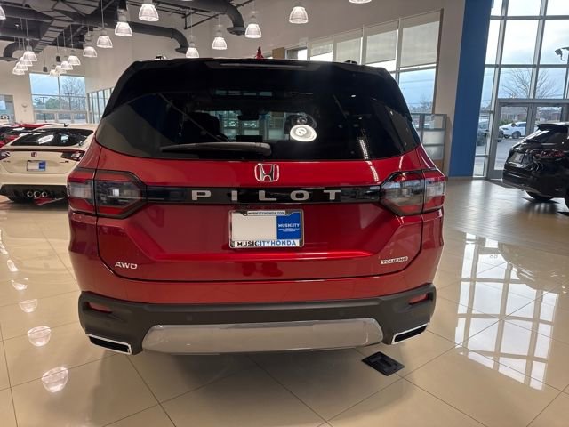 New 2026 Honda Pilot Touring image 3