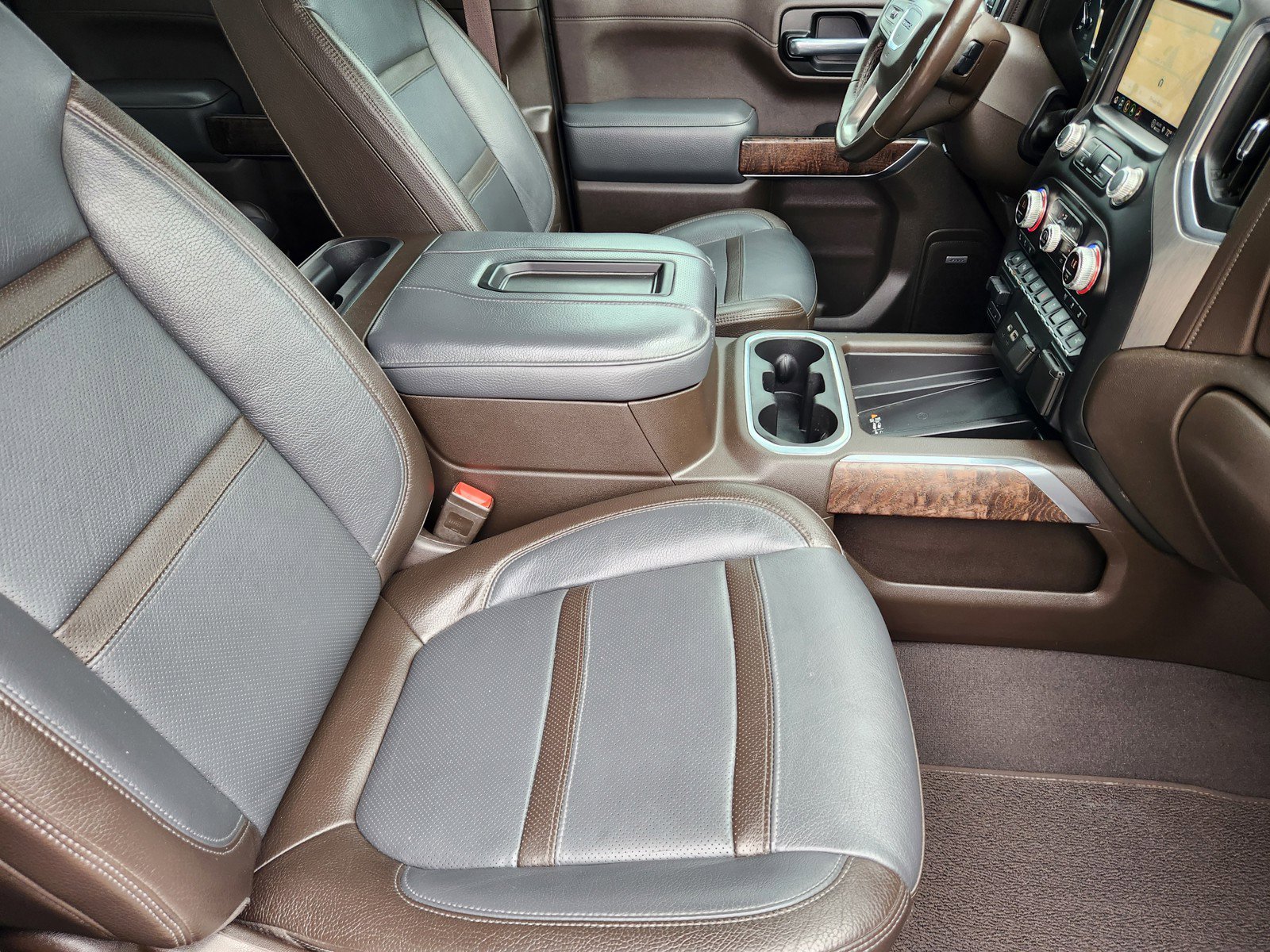 Used 2022 GMC Sierra 1500 Denali w/ Denali Reserve Package AWD/4WD image 12