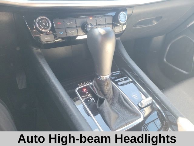 Used 2024 Jeep Compass Latitude AWD/4WD image 6