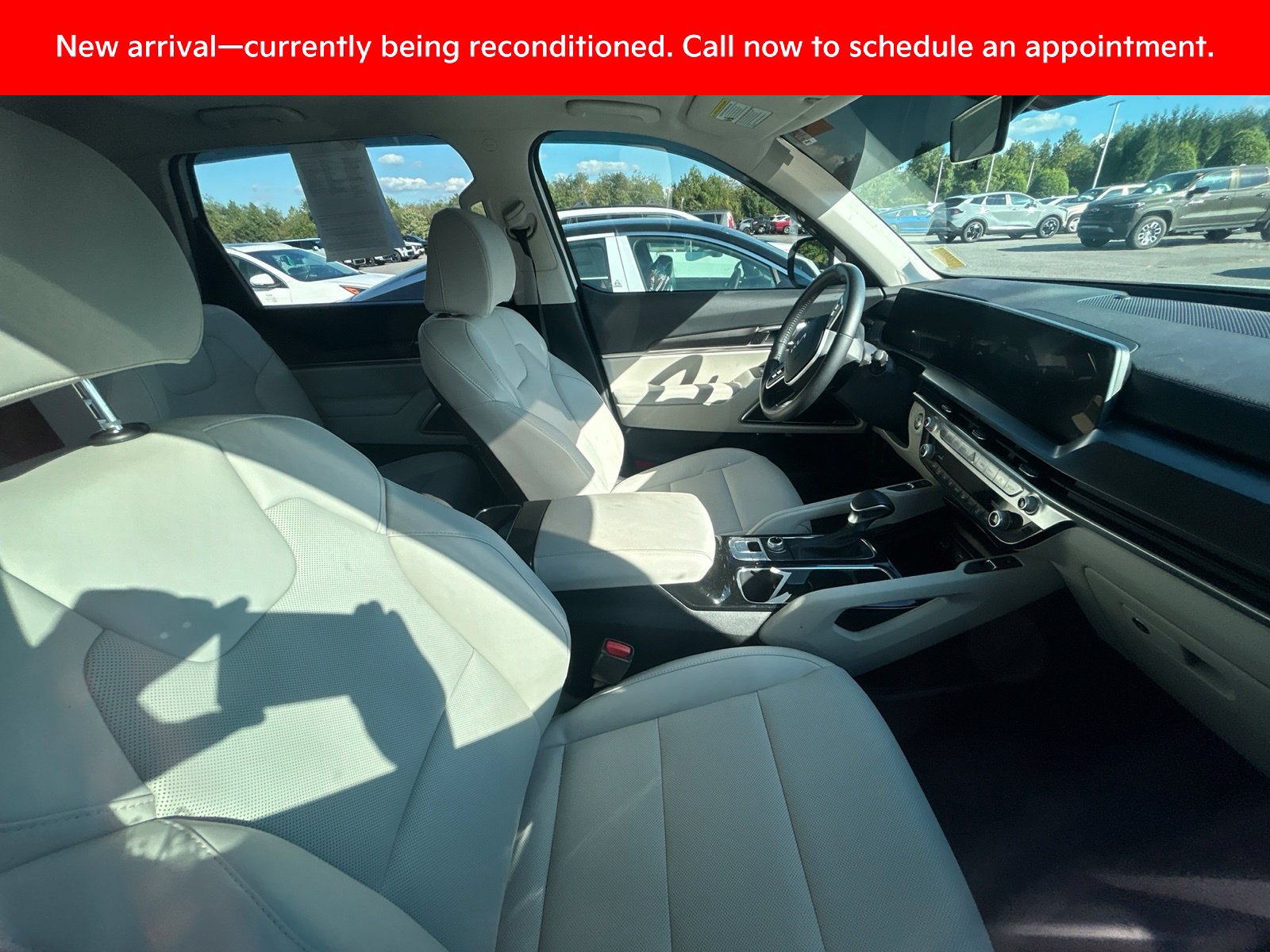 Used 2025 Kia Telluride S AWD/4WD image 14