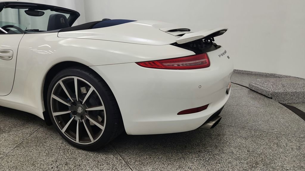 Used 2012 Porsche 911 Carrera RWD image 17