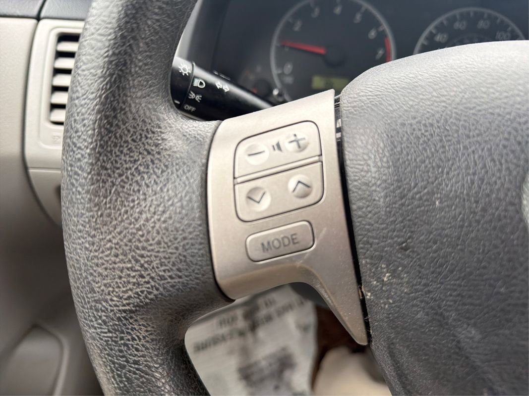 Used 2012 Toyota Corolla LE image 43