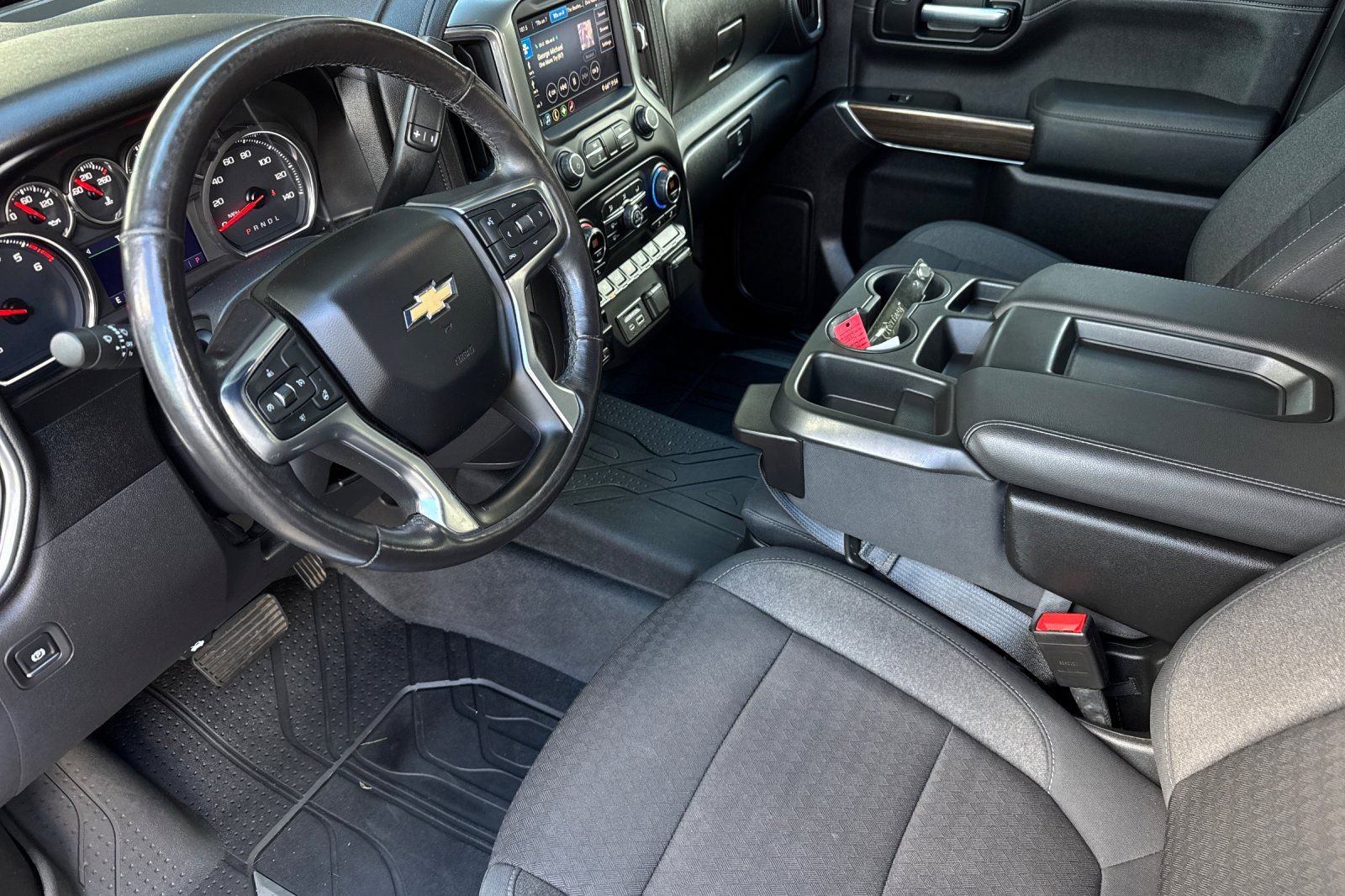 Used 2020 Chevrolet Silverado 1500 LT w/ All-Star Edition image 12