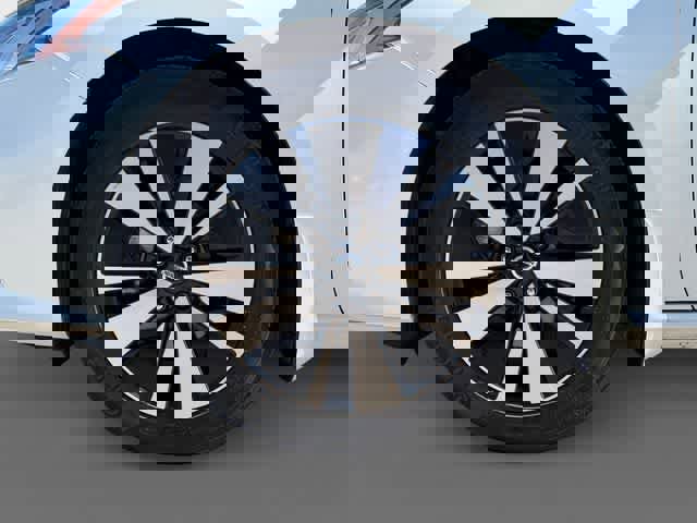 Used 2021 Nissan Altima 2.5 SV w/ SV Premium Package image 9