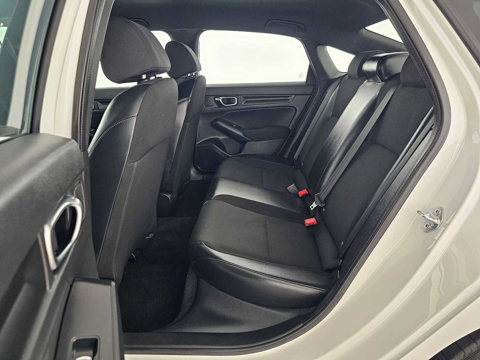 Used 2023 Honda Civic Sport image 16