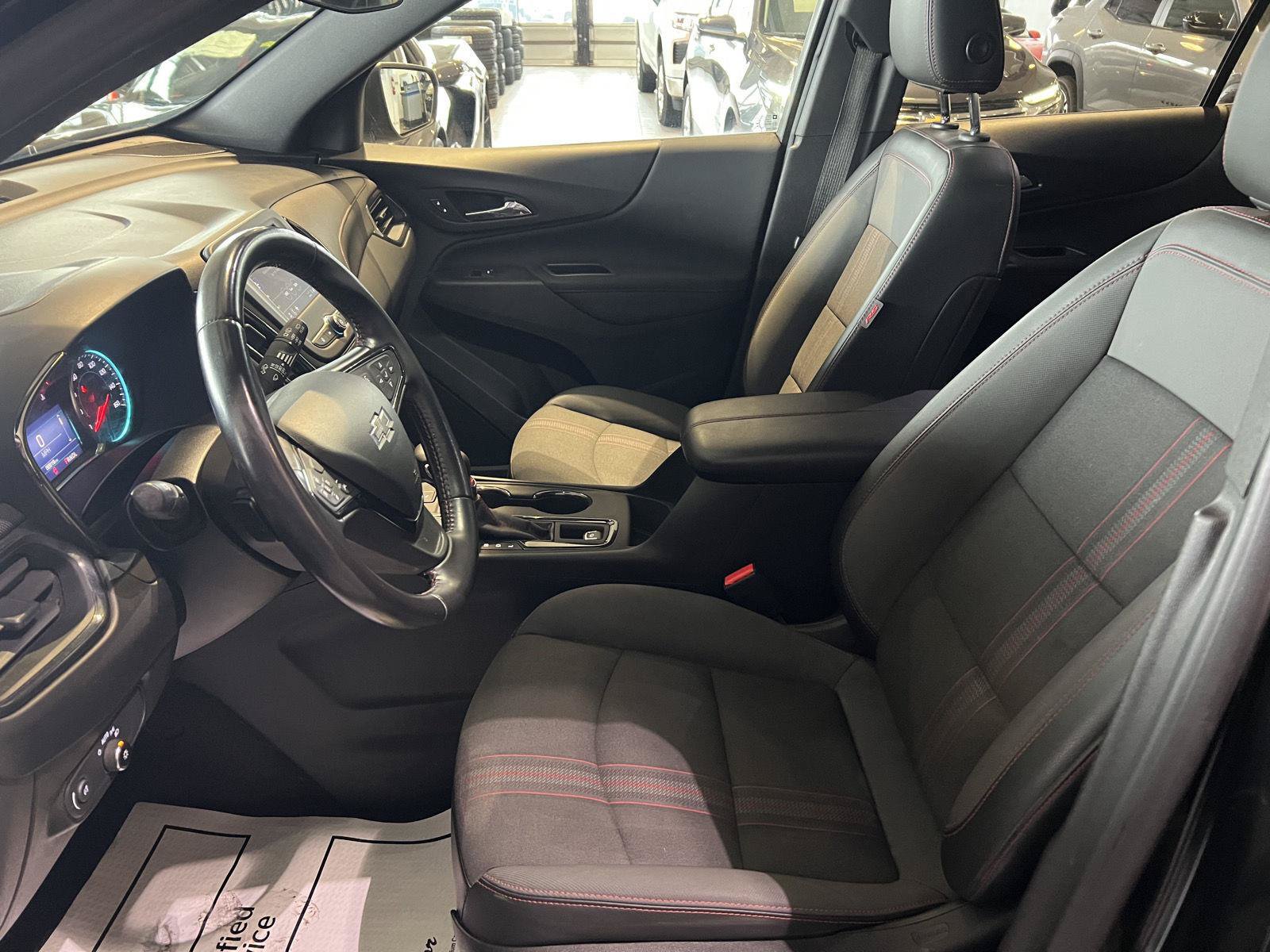 Used 2022 Chevrolet Equinox RS AWD/4WD image 12