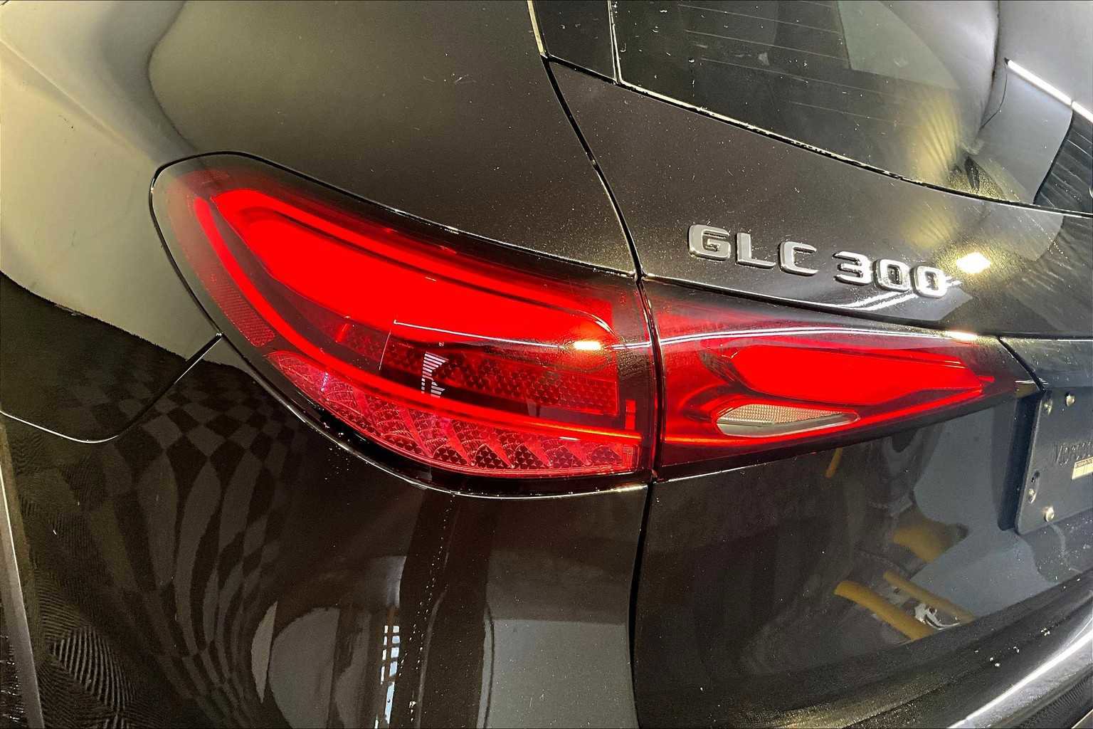 New 2026 Mercedes-Benz GLC 300 4MATIC image 5