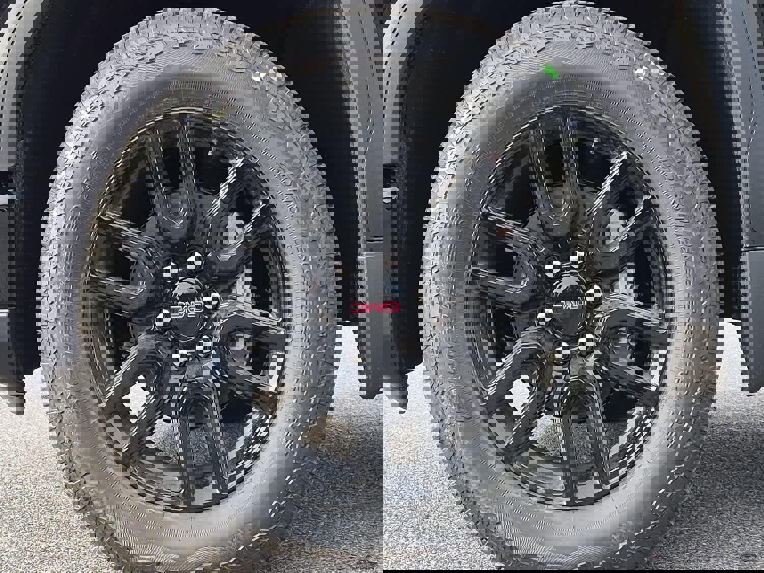 New 2026 GMC Sierra 1500 Elevation image 6