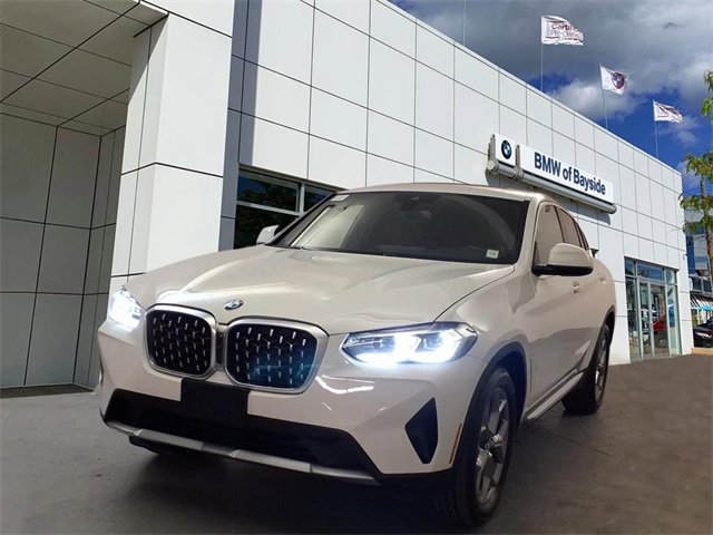 Certified 2022 BMW X4 xDrive30i w/ Premium Package 2