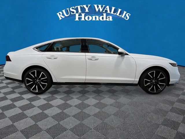 New 2026 Honda Accord Touring image 2