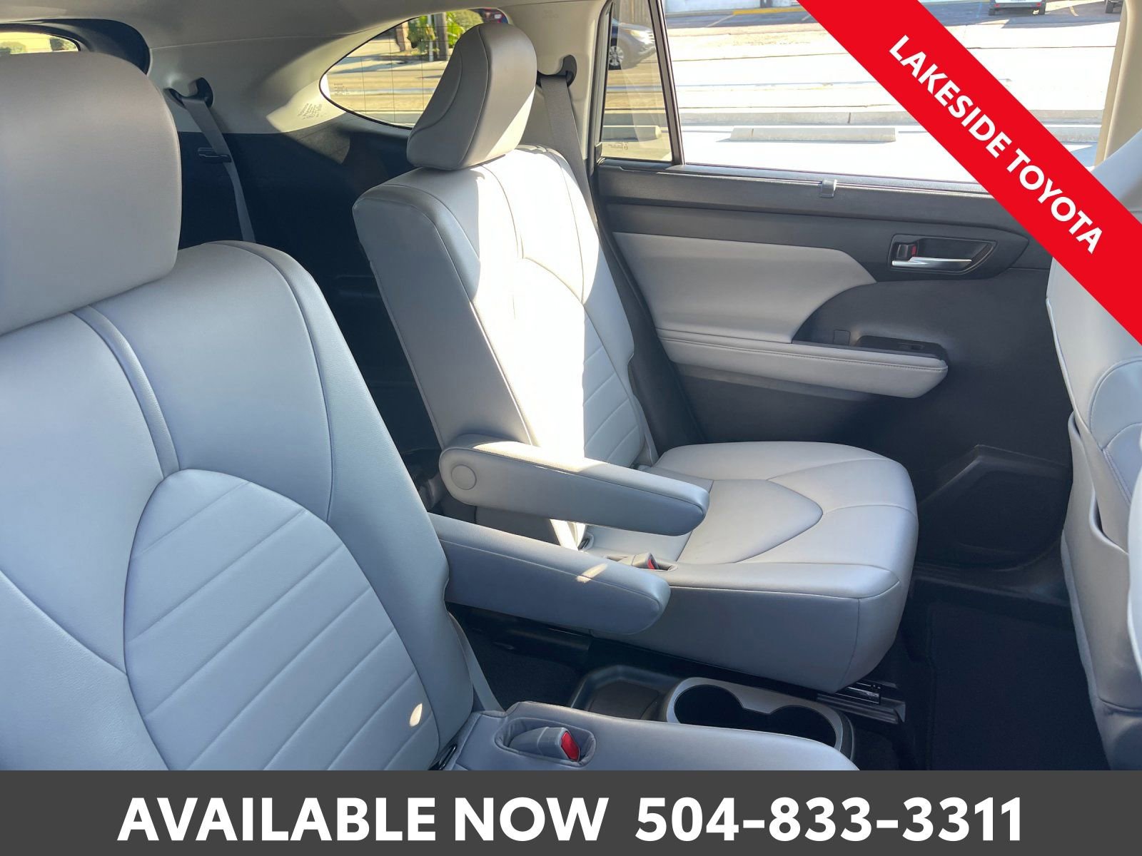 Used 2021 Toyota Highlander XLE image 19