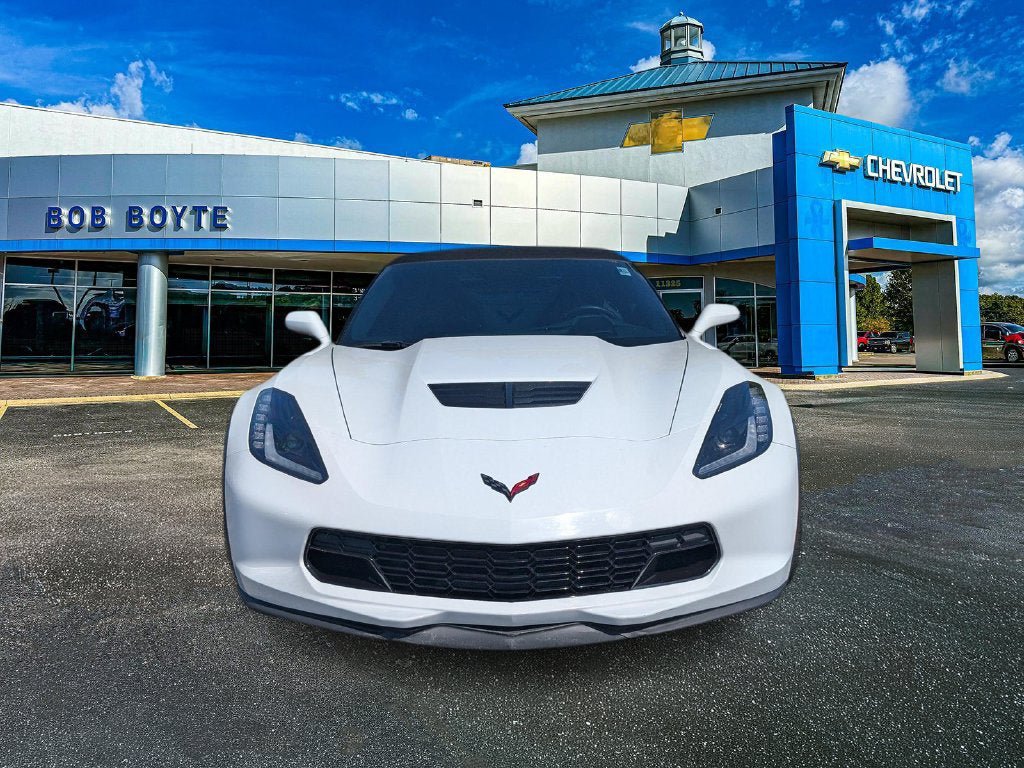 Used 2015 Chevrolet Corvette Z06 w/ 3LZ Preferred Equipment Group RWD image 10