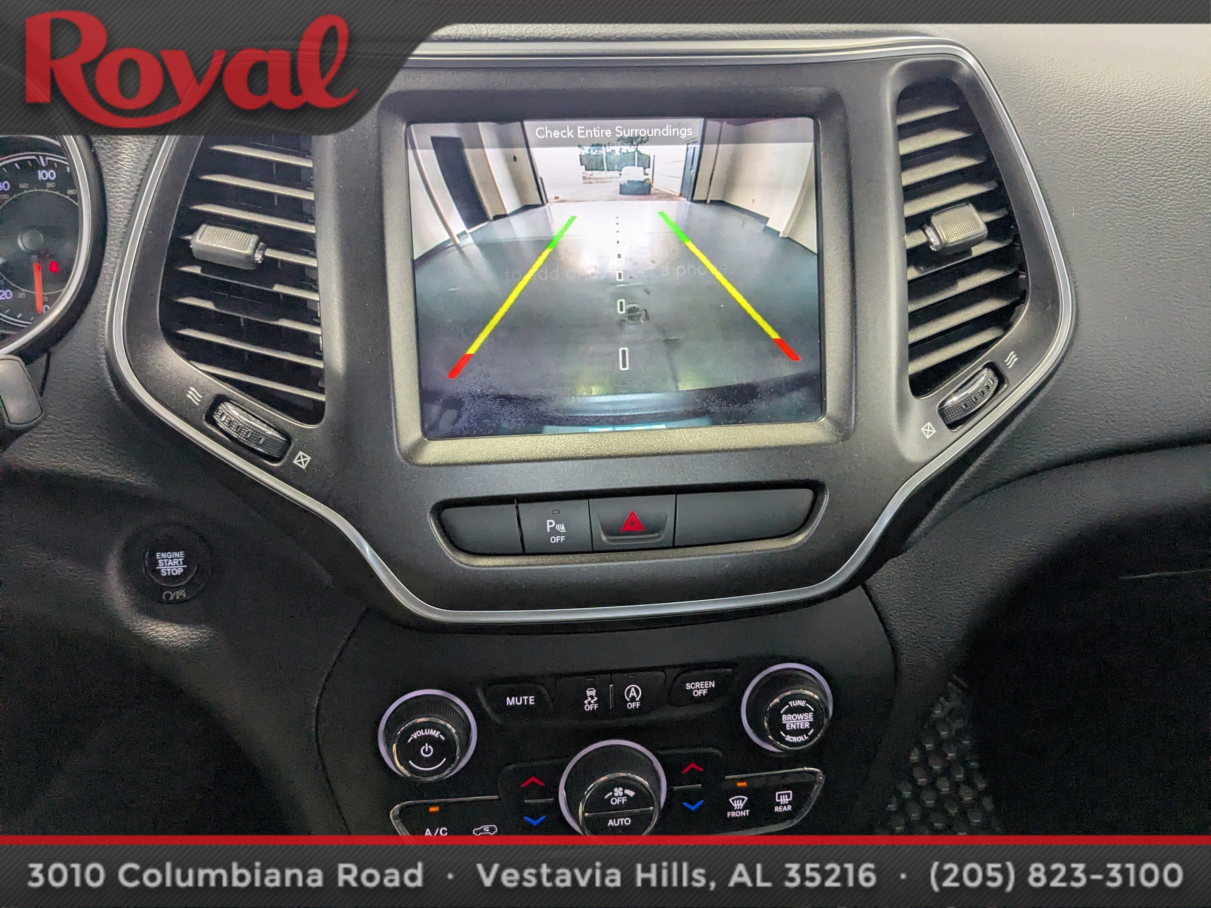 Used 2019 Jeep Cherokee Trailhawk image 21