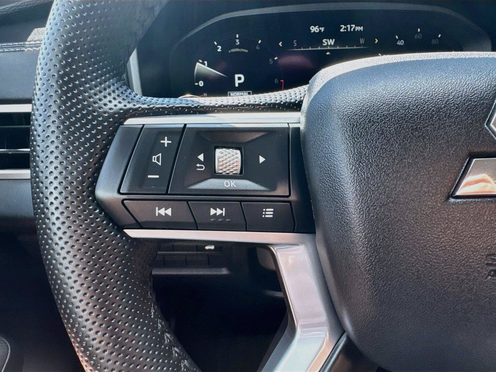 New 2026 Mitsubishi Outlander SE FWD image 12