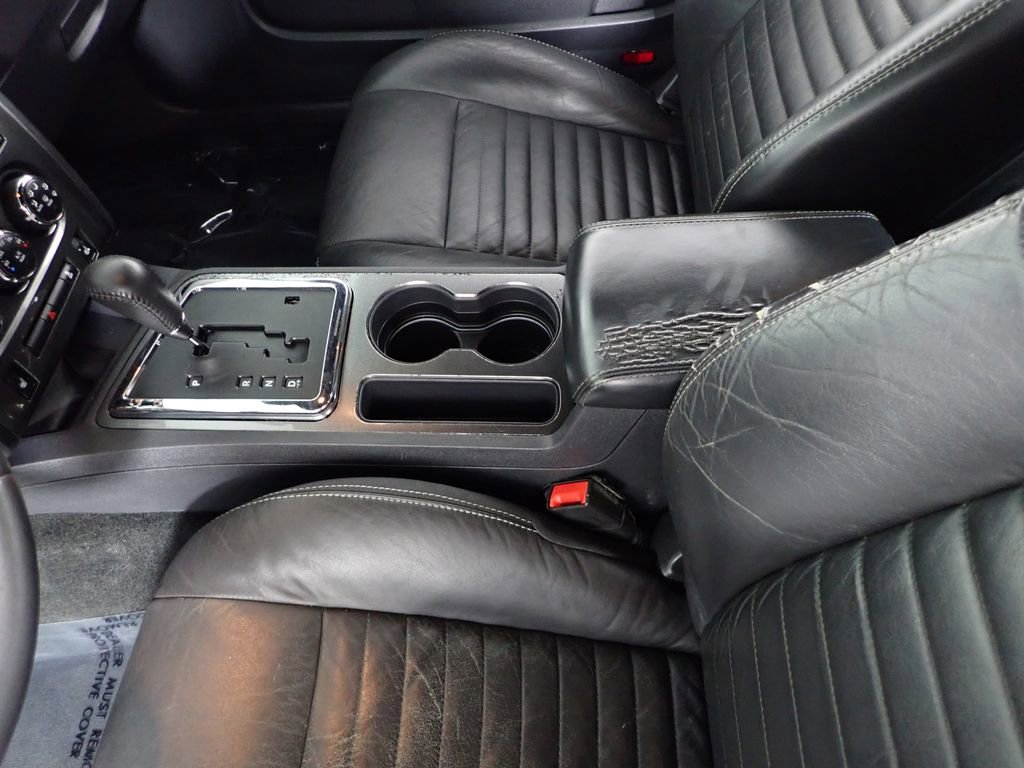 Used 2013 Dodge Challenger SXT Plus image 34