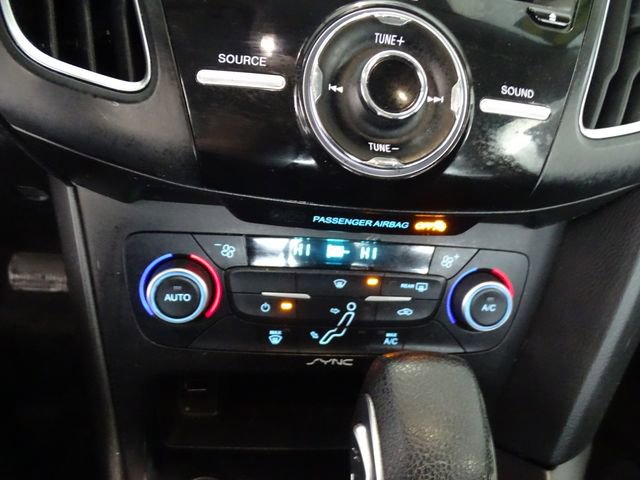 Used 2018 Ford Focus SEL image 10