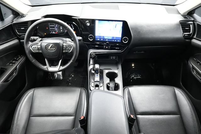 Used 2023 Lexus NX 250 FWD w/ Towing Package (2000 Lbs) image 14