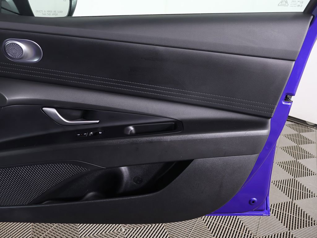 Certified 2024 Hyundai Elantra SEL image 19