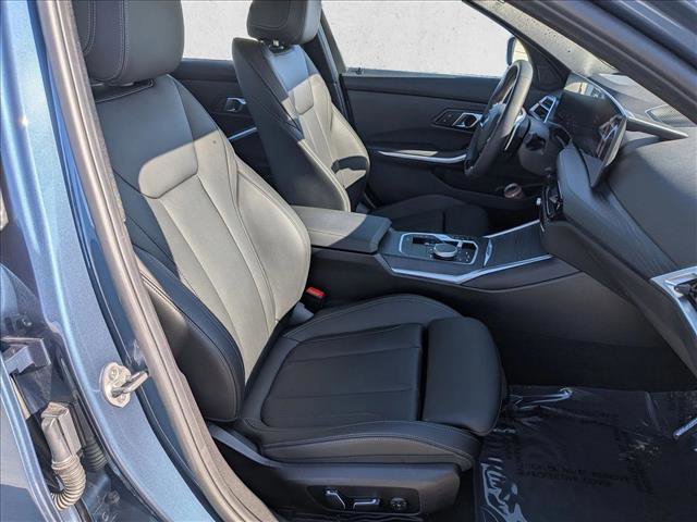 Used 2025 BMW 330i Sedan w/ Convenience Package image 22