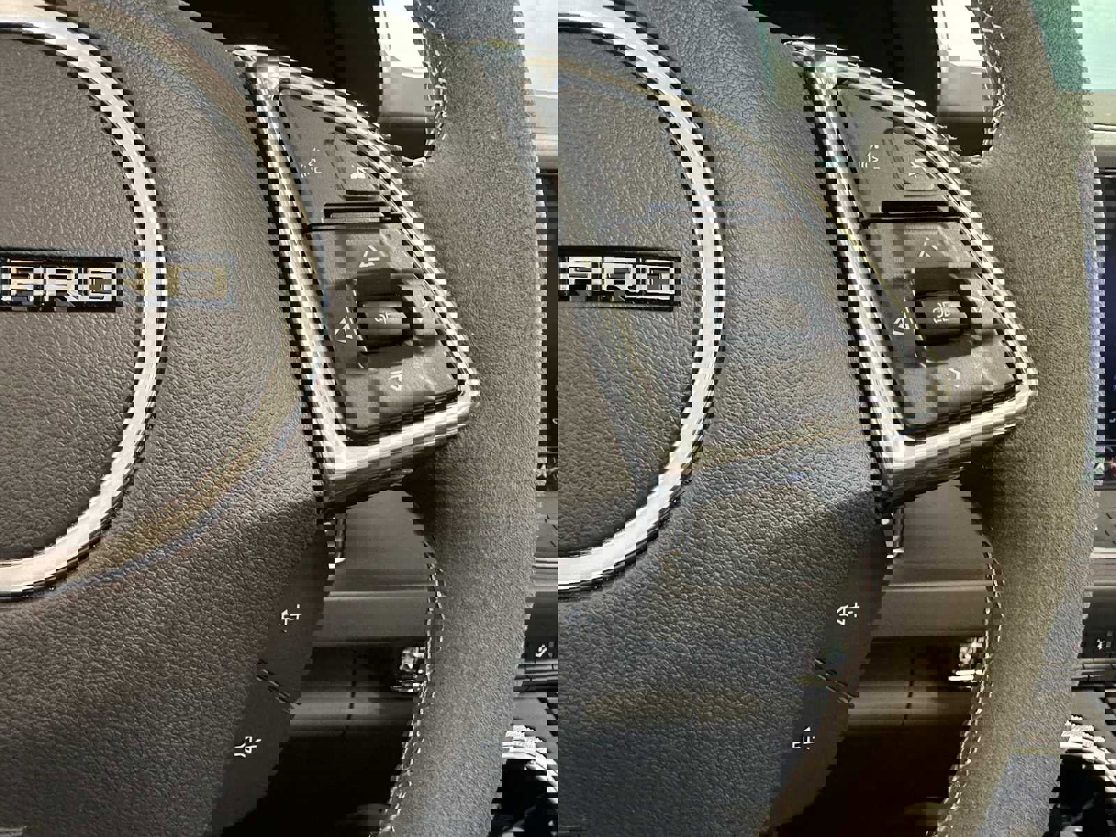 Used 2023 Chevrolet Camaro SS image 34