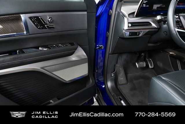 Used 2026 Cadillac Vistiq Sport image 8