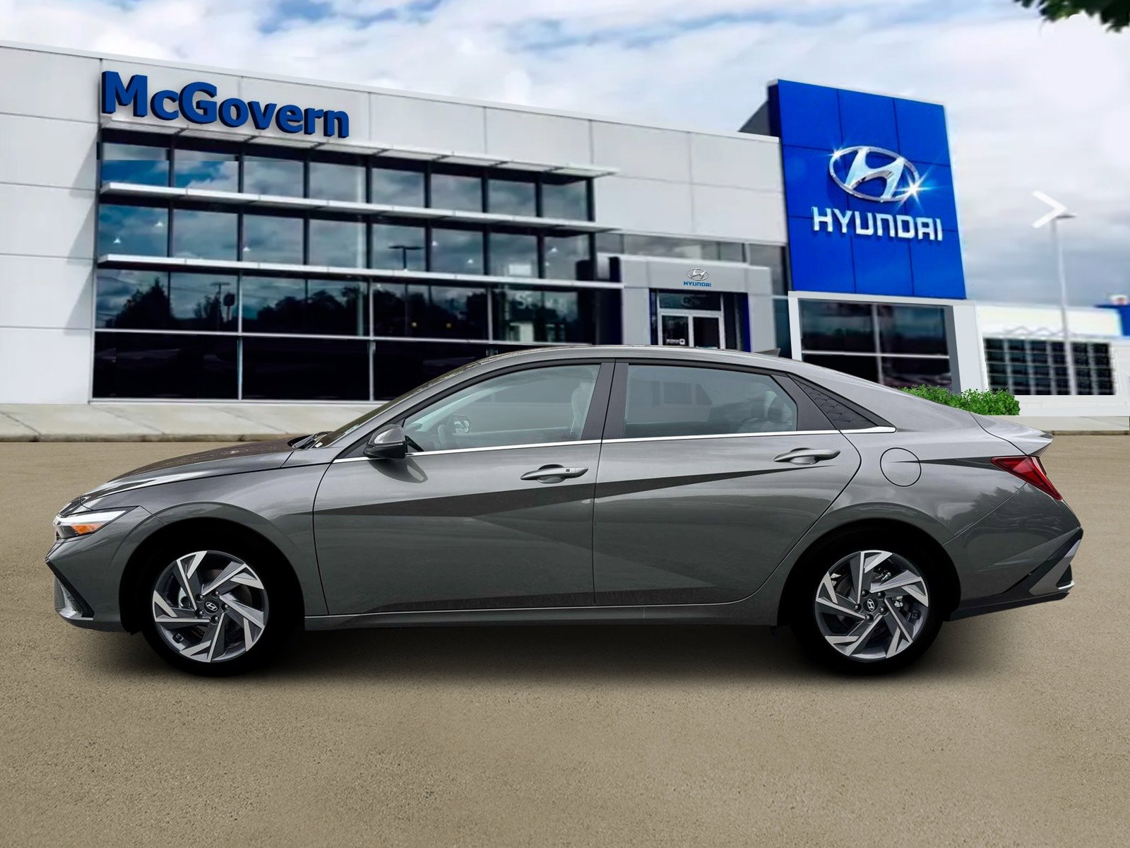 New 2026 Hyundai Elantra Limited w/ Cargo Package FWD image 3