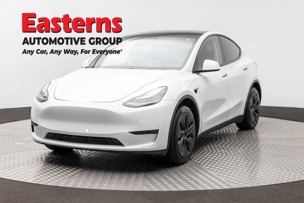 Used 2020 Tesla Model Y Long Range AWD/4WD image 1