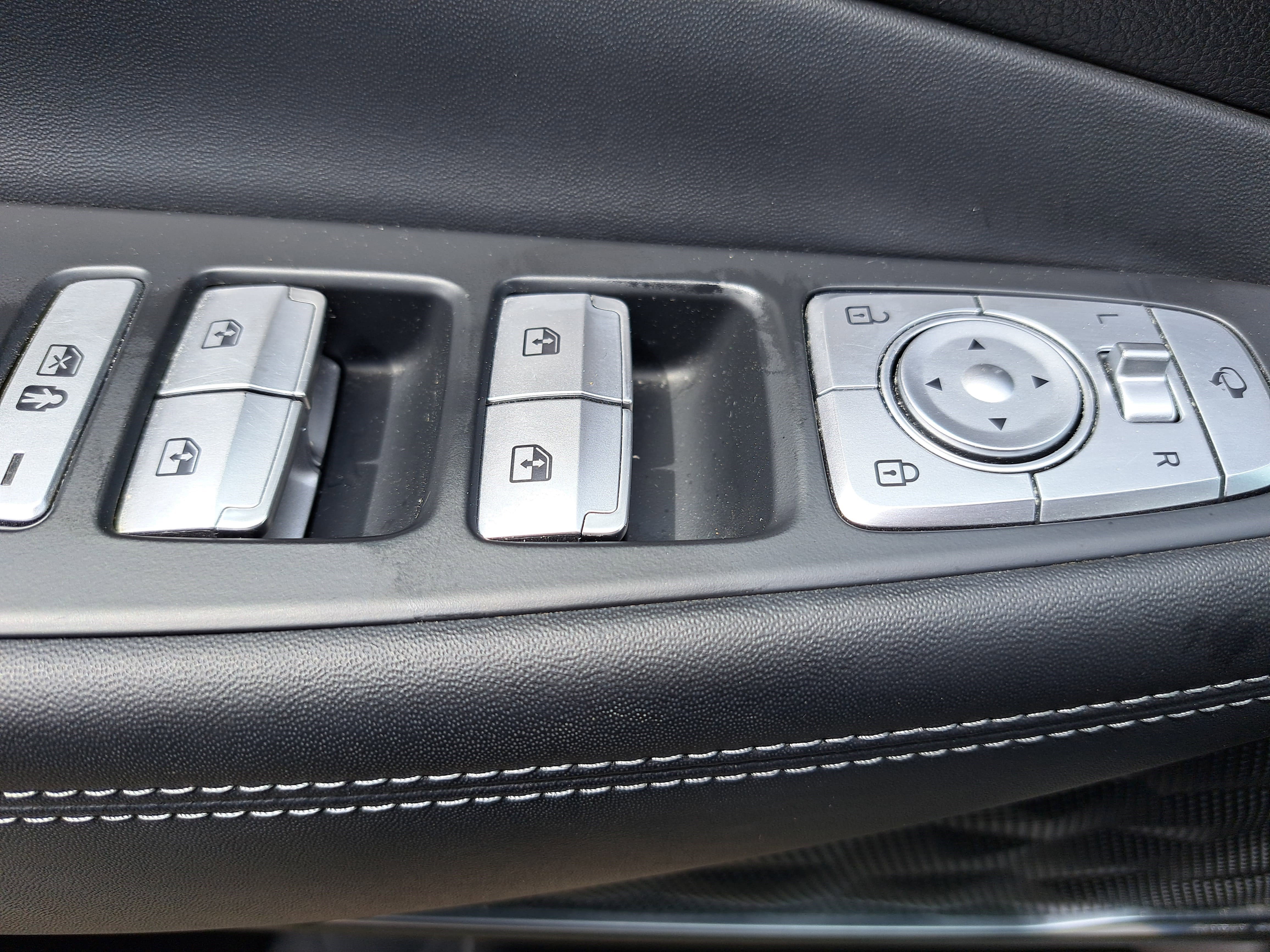 Used 2023 Hyundai Santa Fe Calligraphy FWD image 27