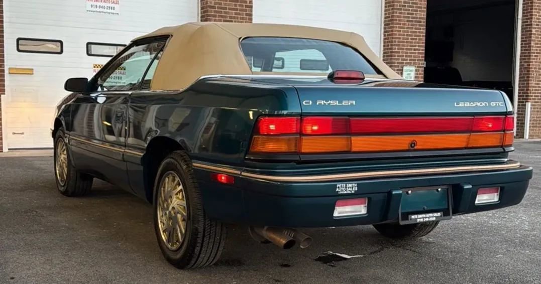 Used 1995 Chrysler LeBaron GTC FWD image 8