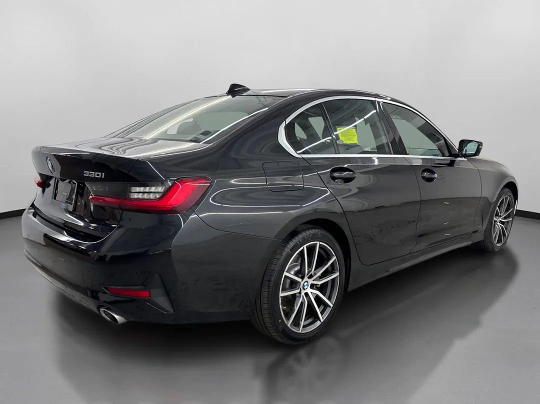 Used 2020 BMW 330i xDrive Sedan w/ Driving Assistance Package AWD/4WD image 10