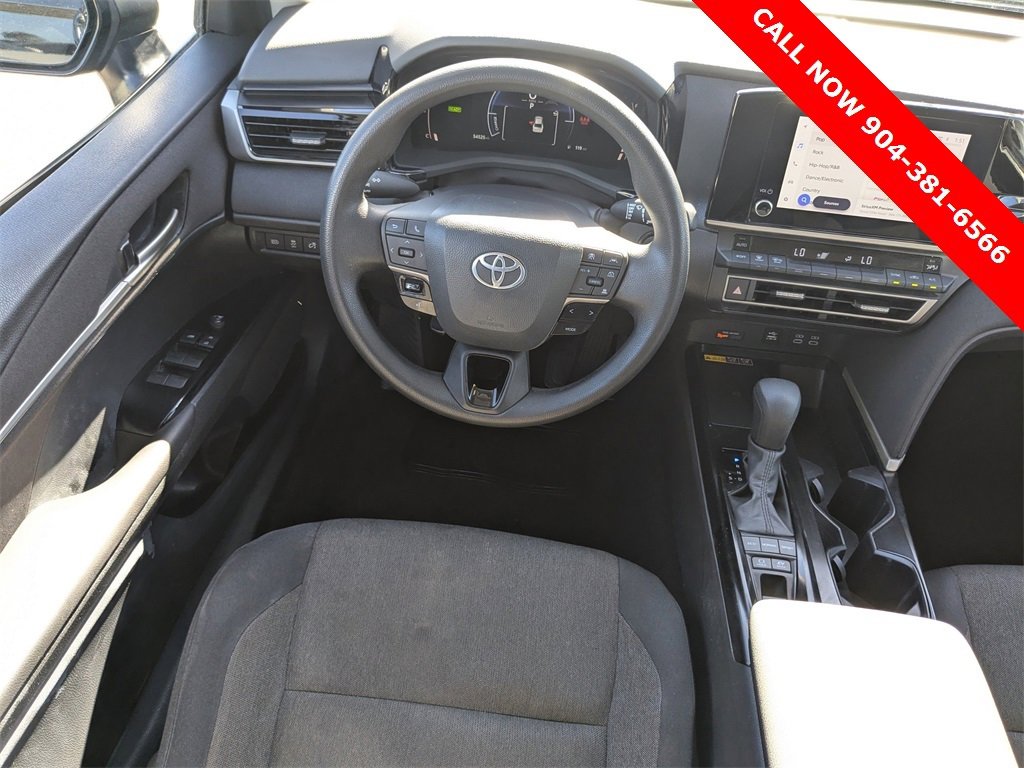 Used 2025 Toyota Camry LE image 16