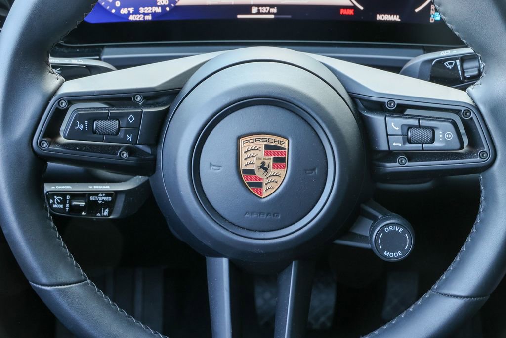 Certified 2025 Porsche Macan 4 Electric image 36