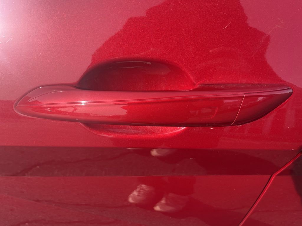 Used 2025 Hyundai Elantra Limited image 16