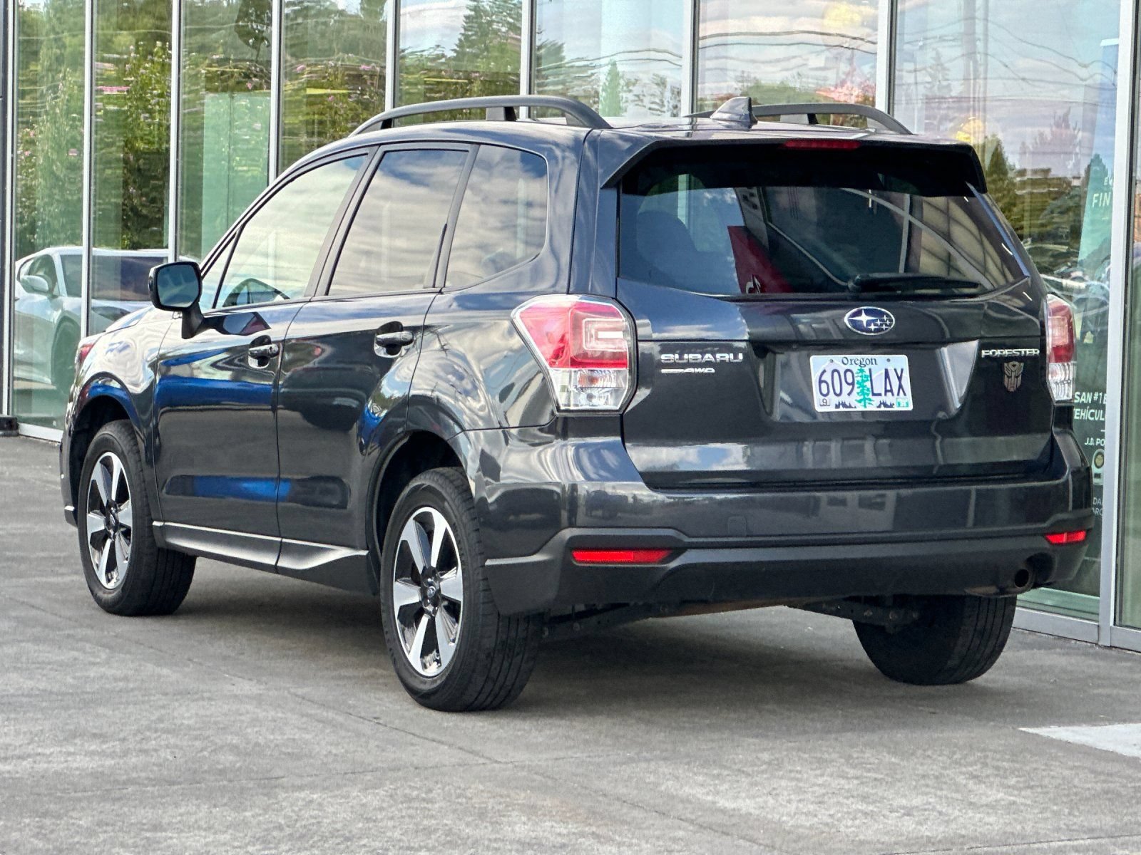 Used 2018 Subaru Forester 2.5i Premium AWD/4WD image 5
