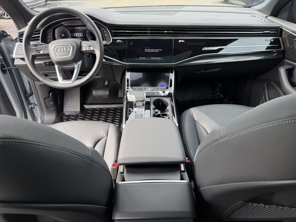 Used 2025 Audi Q8 Premium w/ Convenience Package AWD/4WD image 20