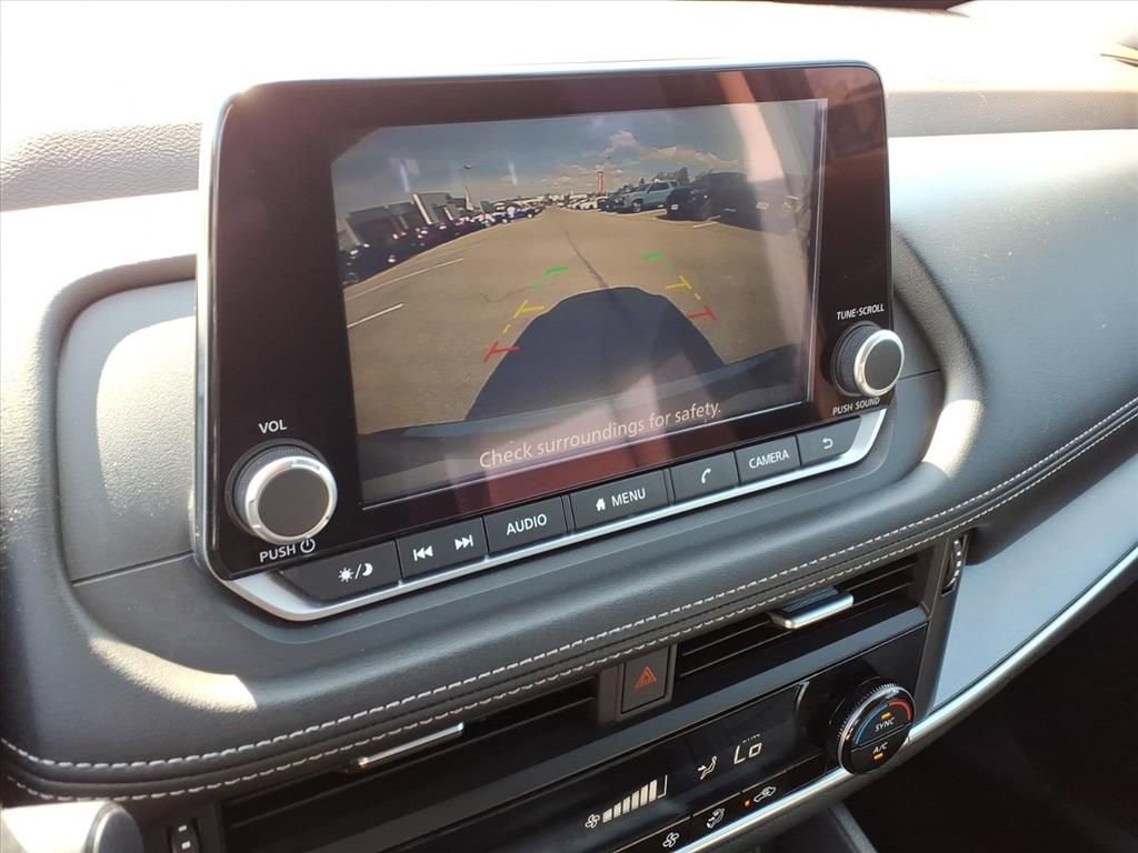 Used 2023 Nissan Rogue SV AWD/4WD image 21