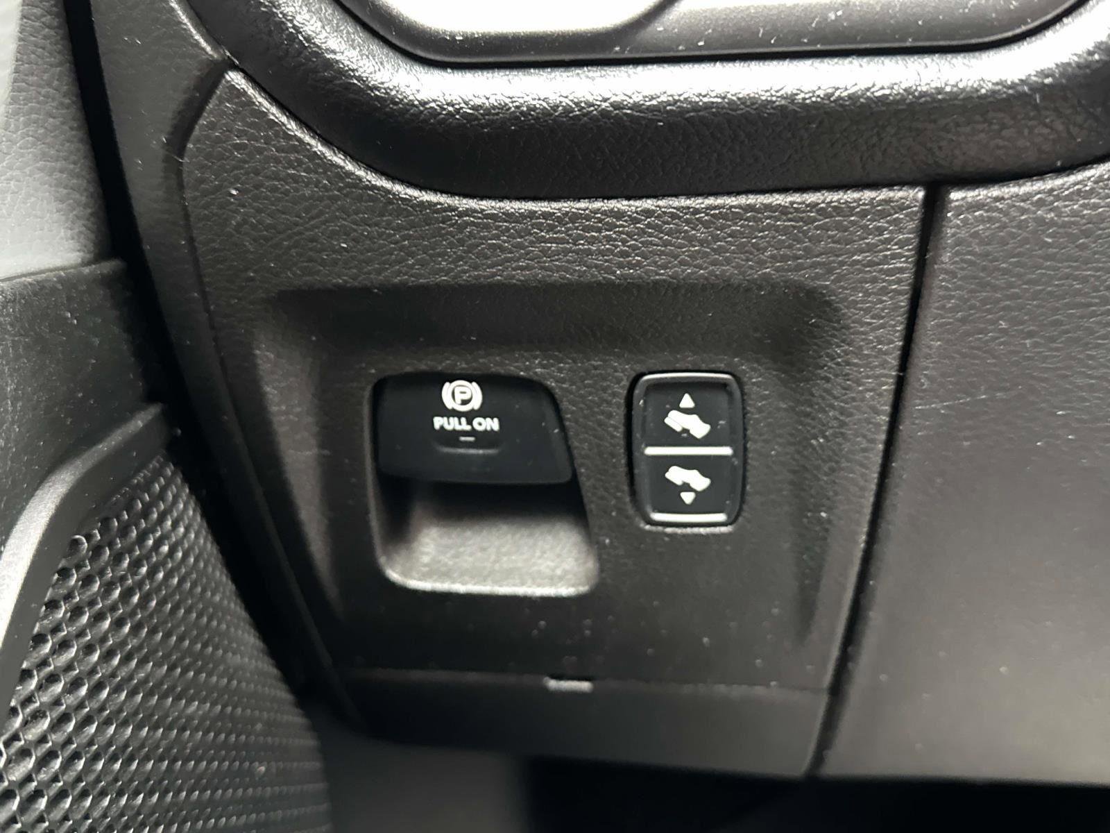 Used 2020 RAM 1500 Big Horn image 12