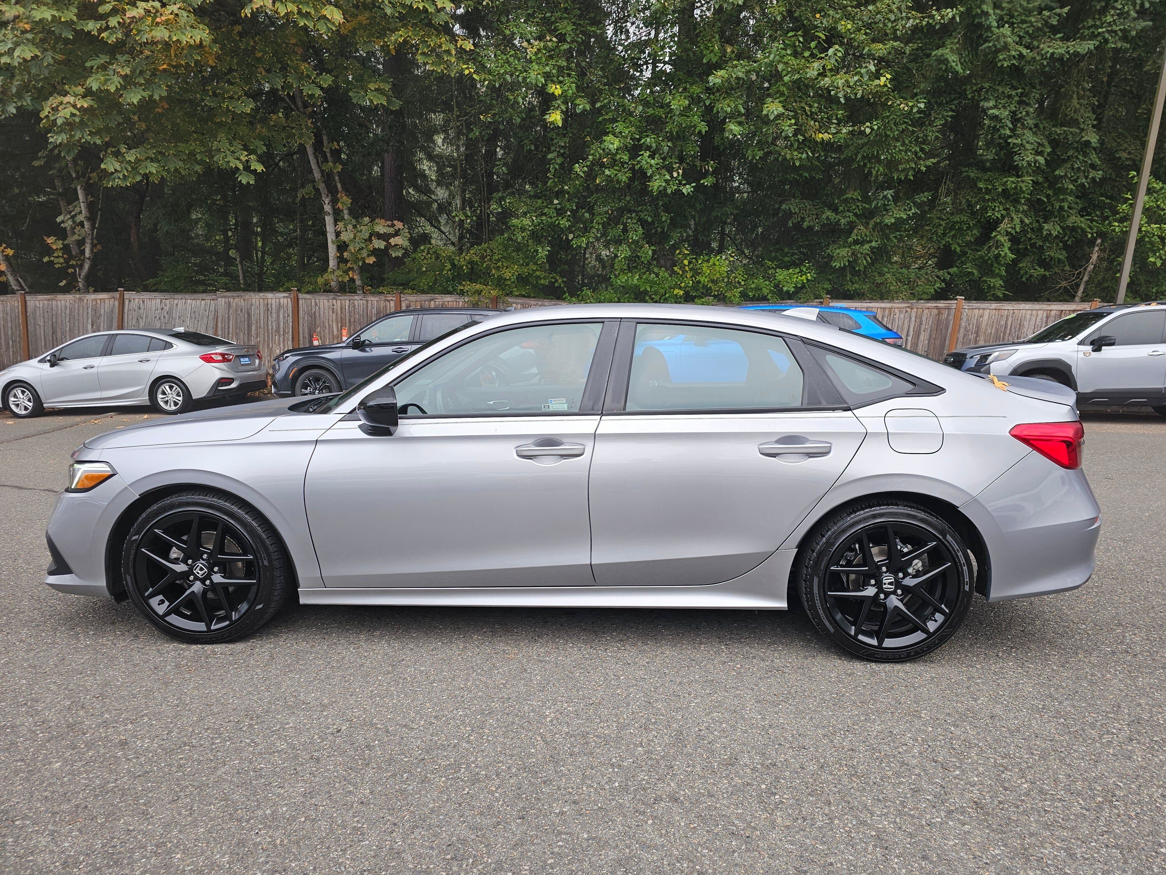Used 2022 Honda Civic Sport image 4